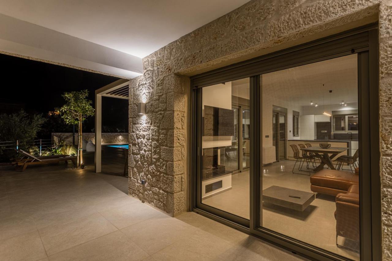 Manitennisvillas Stoúpa Extérieur photo
